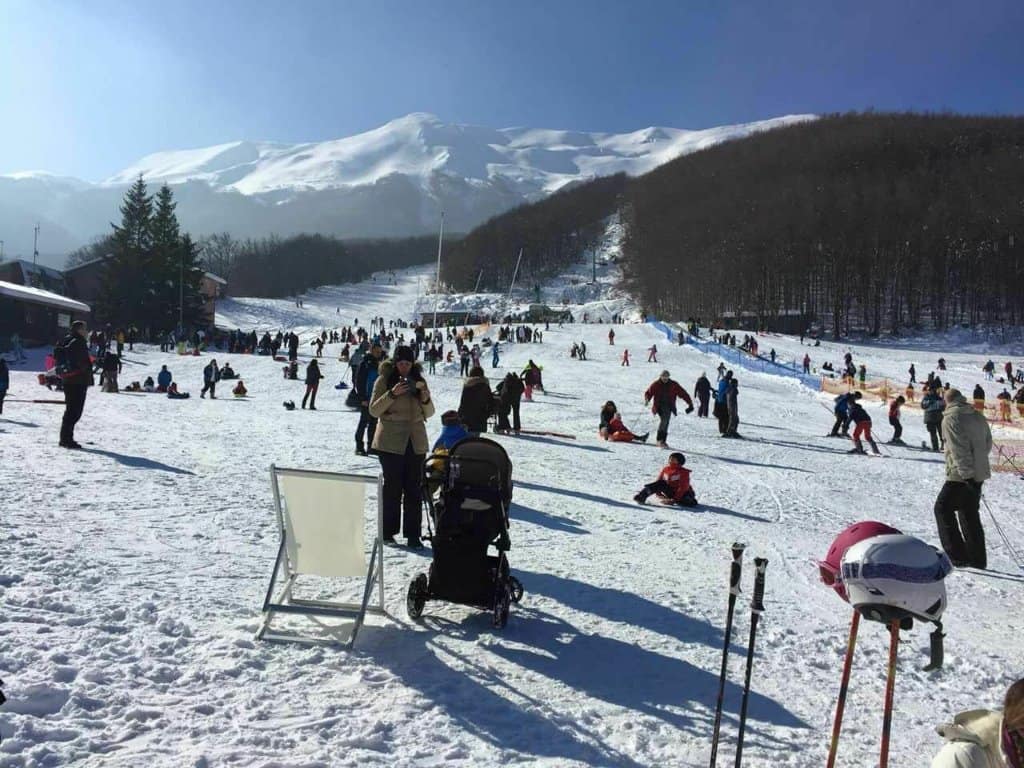 Le piste da sci di Febbio sotto il Monte Cusna
